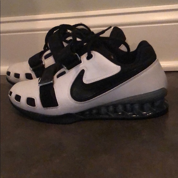 nike olympic lifting shoes